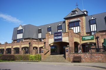 Hotel De Vere Herons Reach 4*